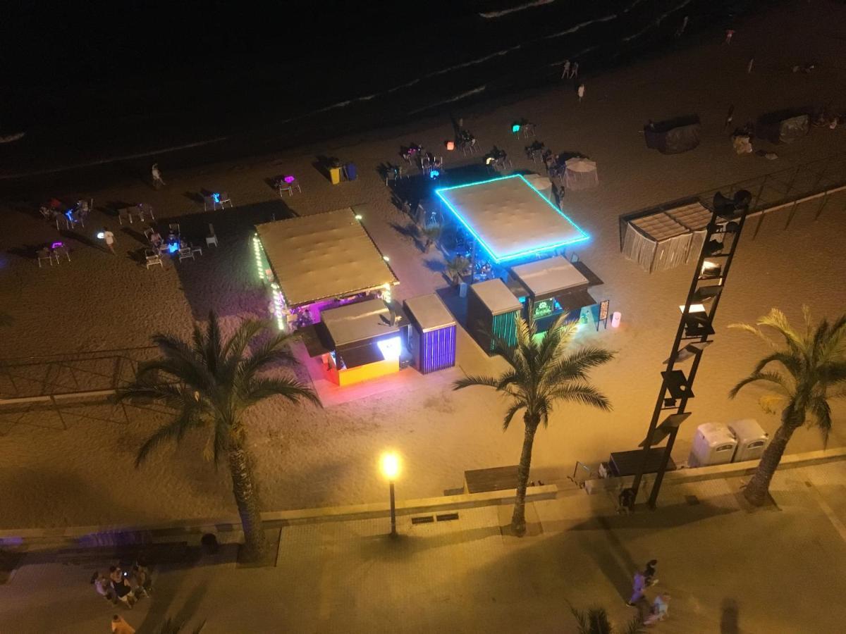 Appartement Spacieux, Front De Mer, Vue Splendide ซาลอว์ ภายนอก รูปภาพ